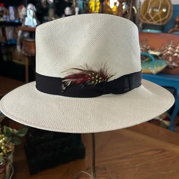 Vintage Cream Fedora Hat with Black Band & Feather Accent display picture 3